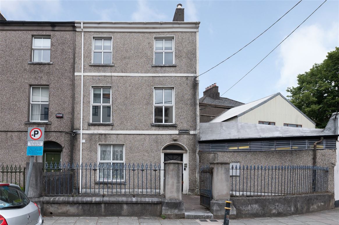 1 Anglesea Place