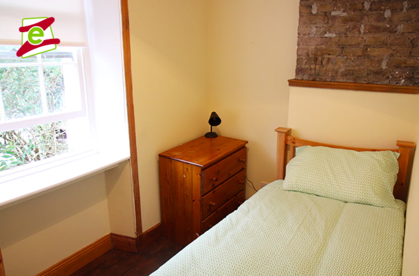 Ensuite room in a modern 4-bed apartment