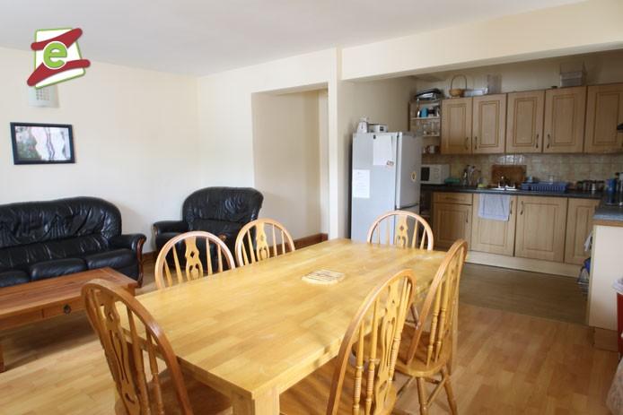 Ensuite room in a modern 4-bed apartment