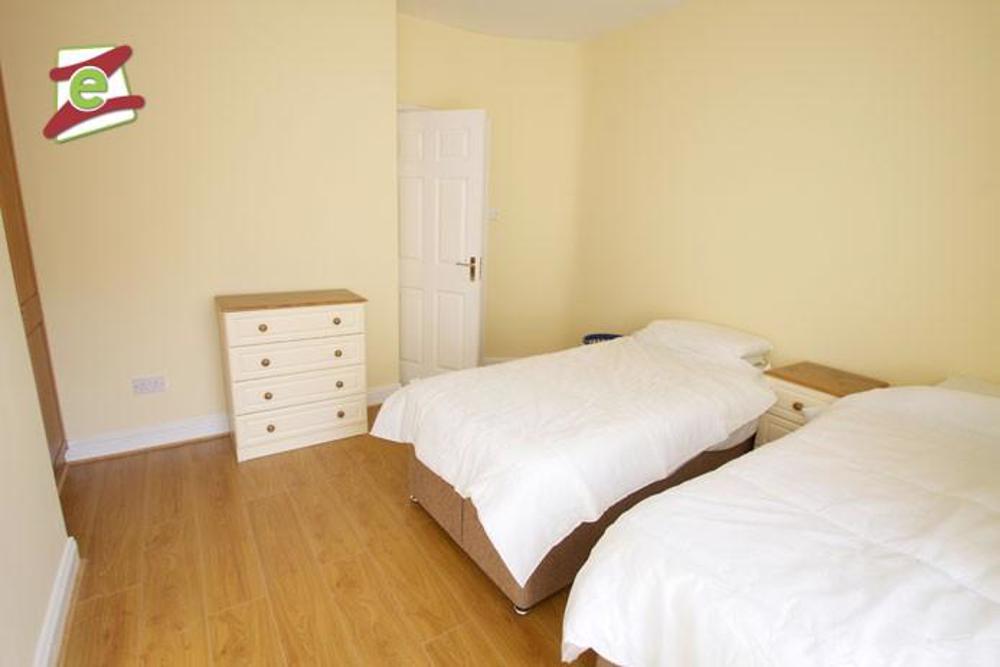 1 Anglesea Place